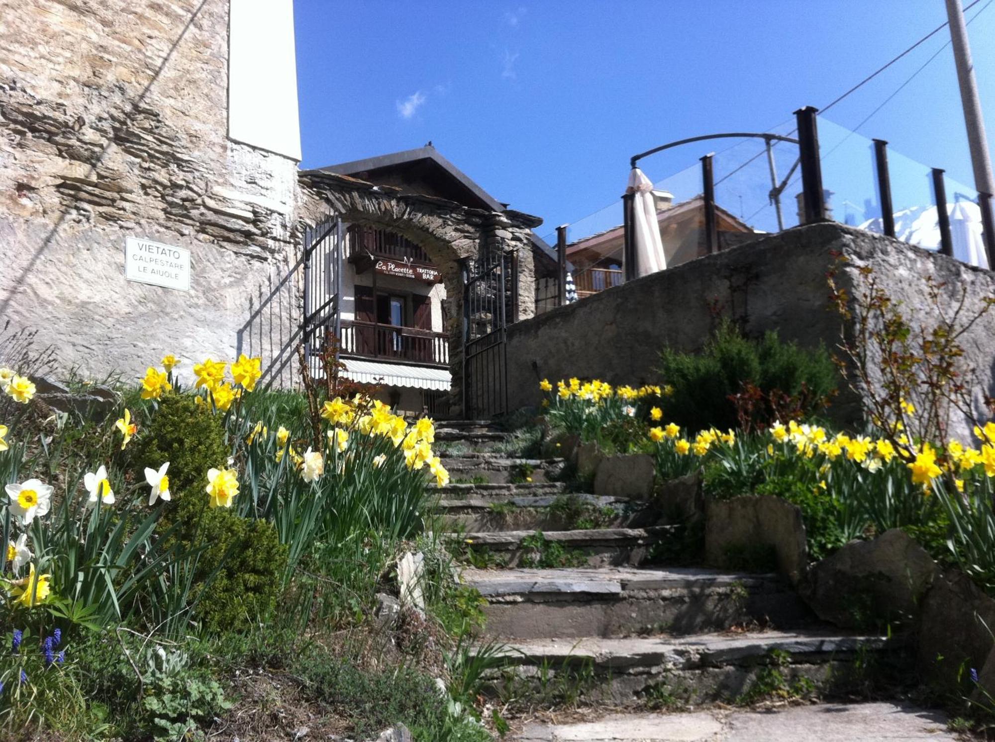 Usseaux La Placette - Albergo Diffuso E Trattoria المظهر الخارجي الصورة