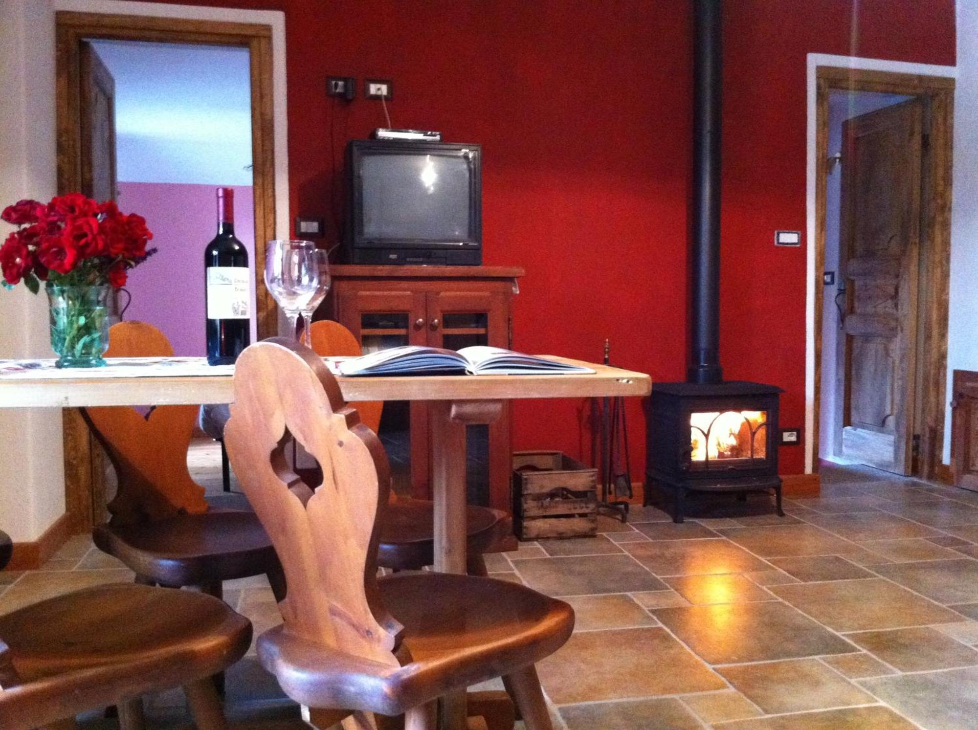 Usseaux La Placette - Albergo Diffuso E Trattoria المظهر الخارجي الصورة