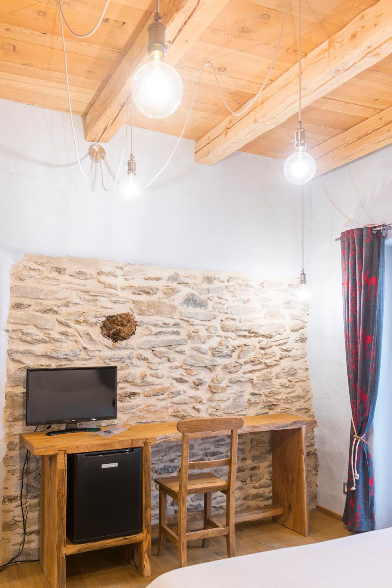 Usseaux La Placette - Albergo Diffuso E Trattoria المظهر الخارجي الصورة