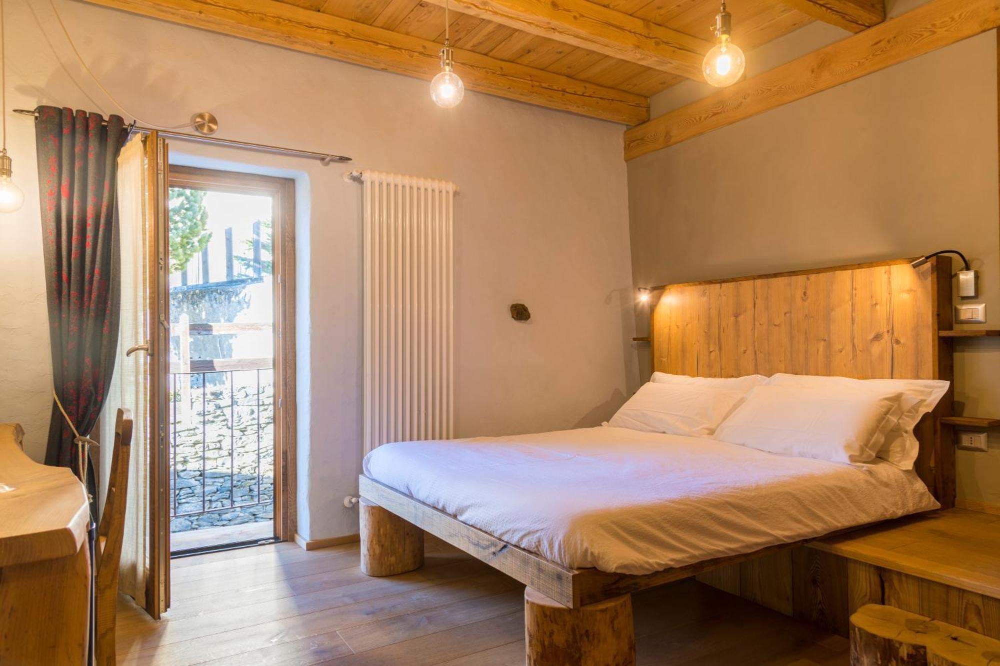 Usseaux La Placette - Albergo Diffuso E Trattoria المظهر الخارجي الصورة