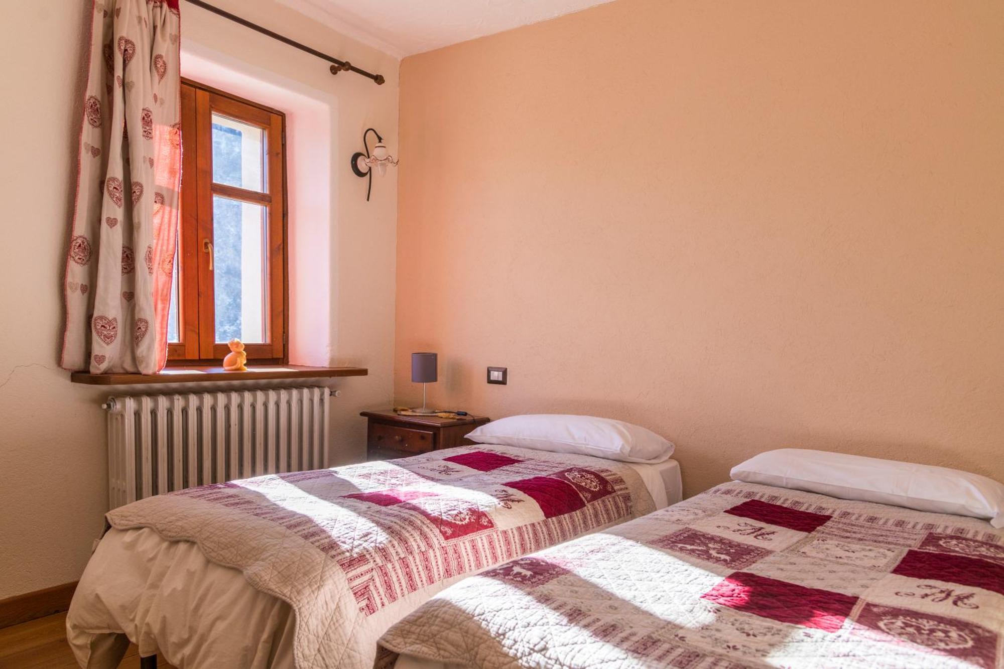 Usseaux La Placette - Albergo Diffuso E Trattoria المظهر الخارجي الصورة