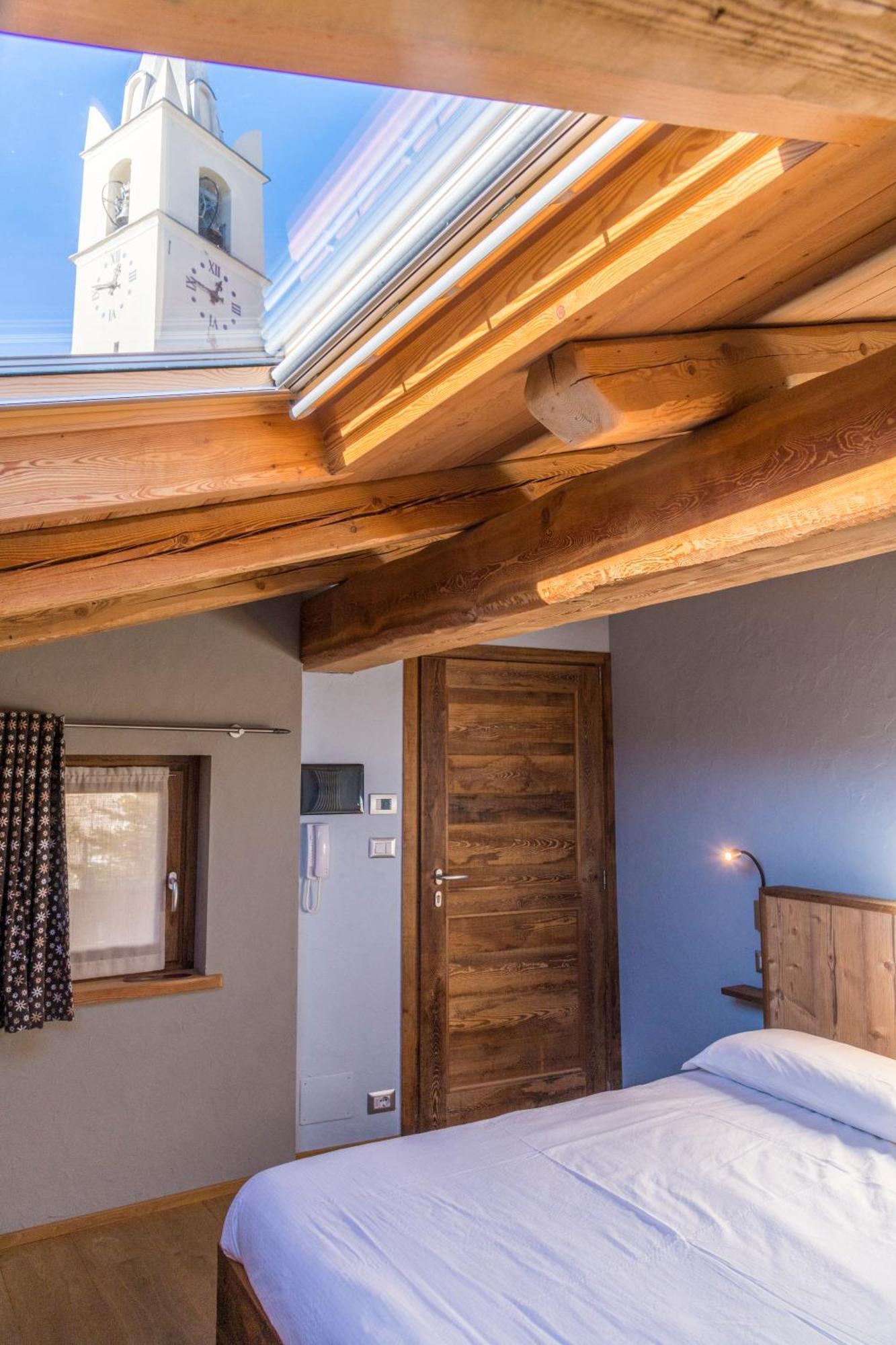 Usseaux La Placette - Albergo Diffuso E Trattoria المظهر الخارجي الصورة