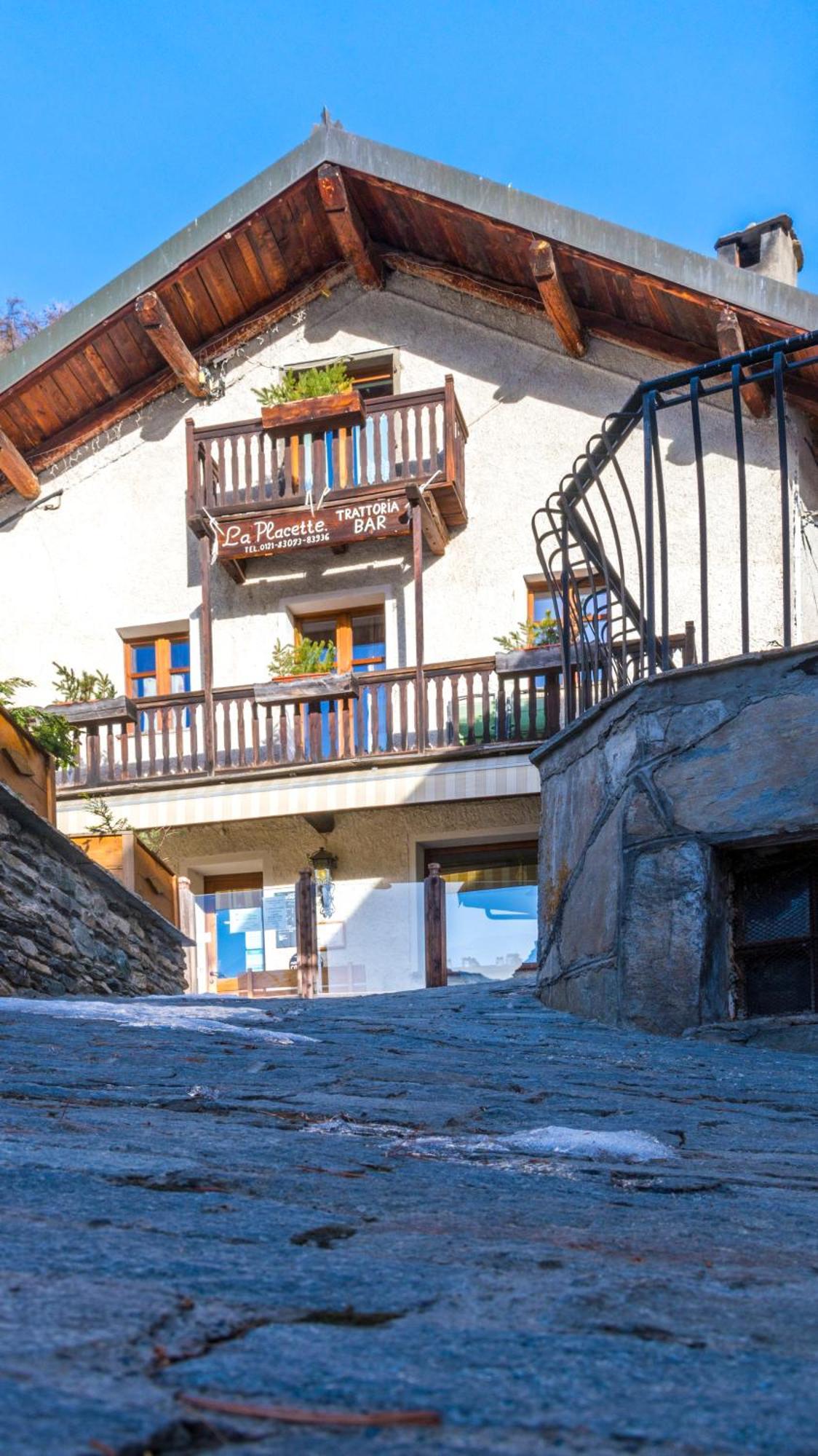 Usseaux La Placette - Albergo Diffuso E Trattoria المظهر الخارجي الصورة
