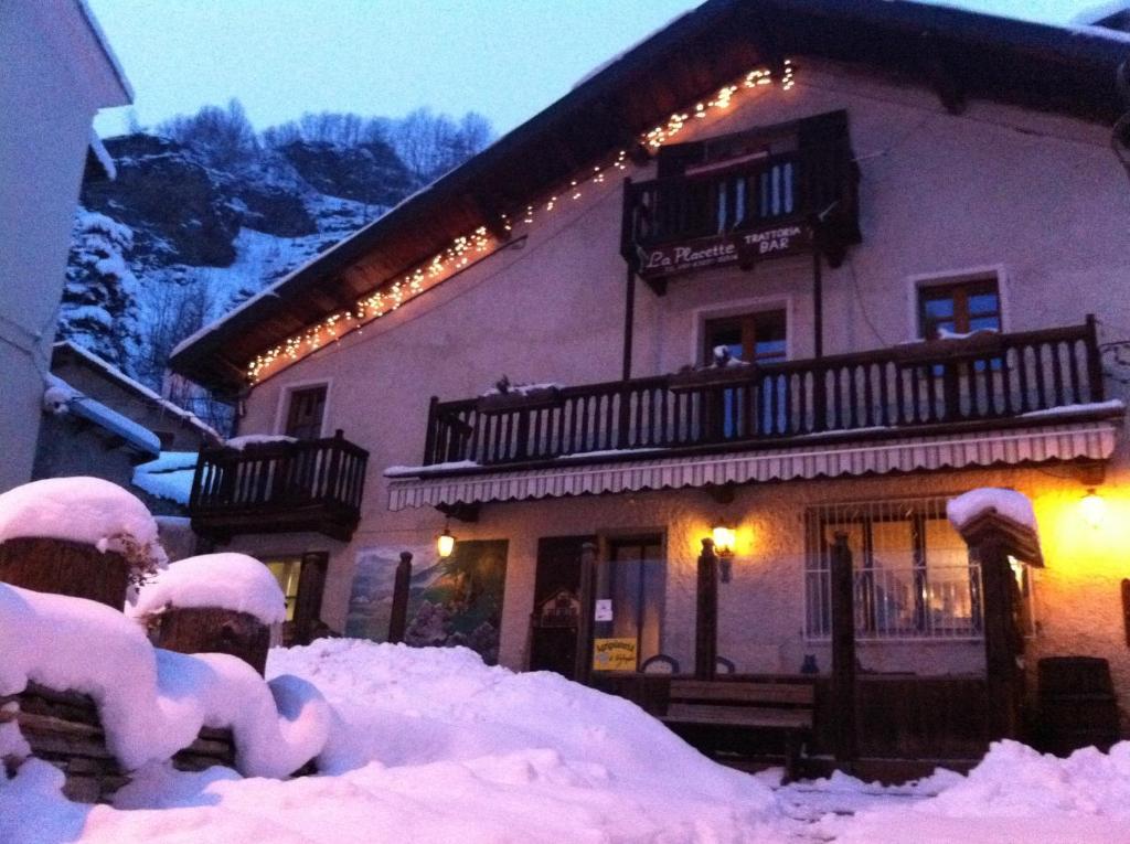 Usseaux La Placette - Albergo Diffuso E Trattoria المظهر الخارجي الصورة