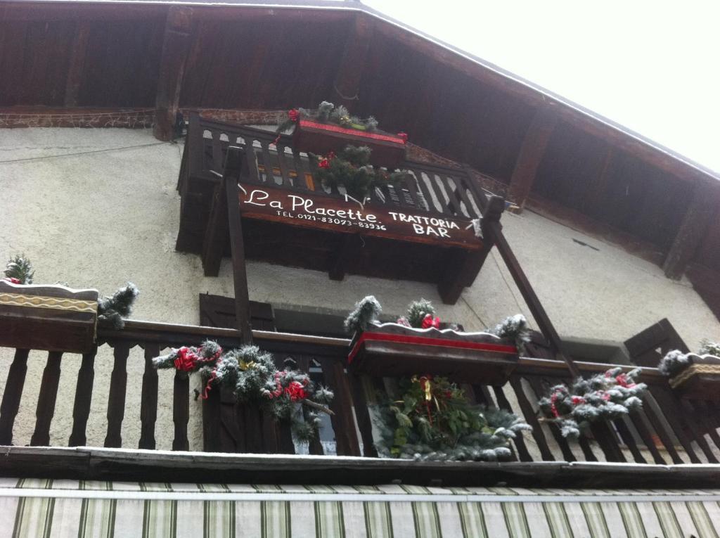 Usseaux La Placette - Albergo Diffuso E Trattoria المظهر الخارجي الصورة