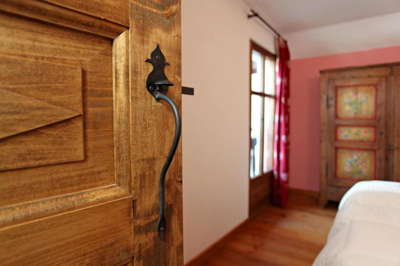 Usseaux La Placette - Albergo Diffuso E Trattoria المظهر الخارجي الصورة
